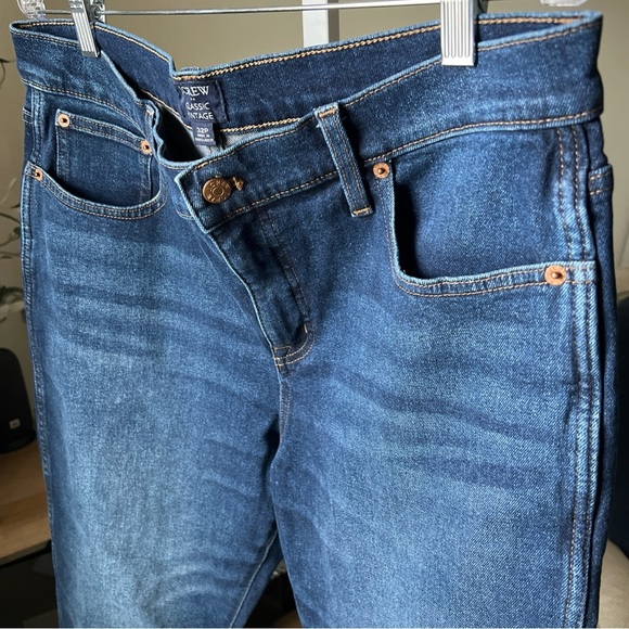 J Crew Classic Vintage Women’s Blue Jeans Fray Bottom Size 32P - Picture 5 of 16